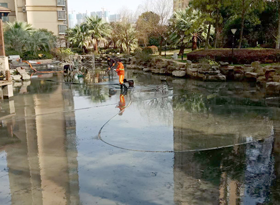 抚顺景观池淤泥清理